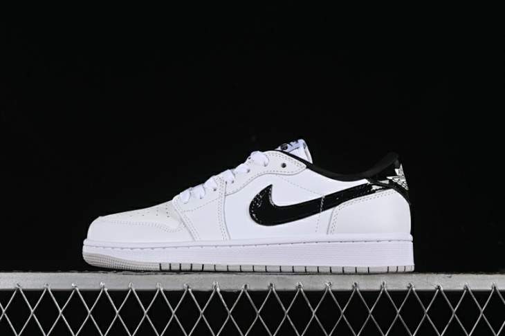 Picture of Air Jordan 1 LOW _SKUfw18028446268383758fw